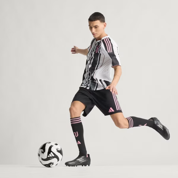 Juventus 25/26 Home Authentic Jersey
